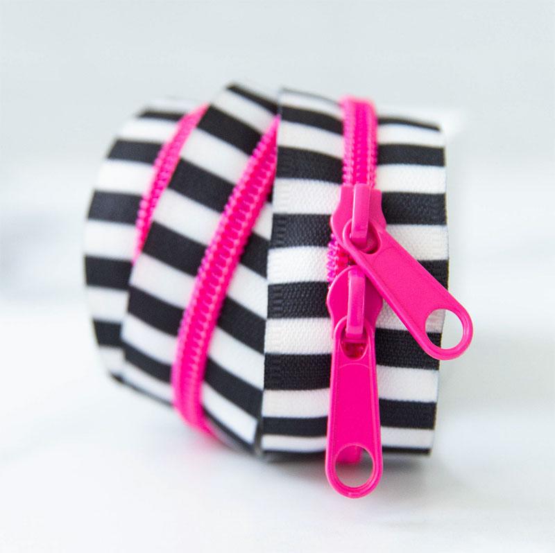 30" Black & White Zipper Pink