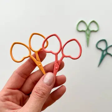 Heart Embroidery Scissors, Flamingo