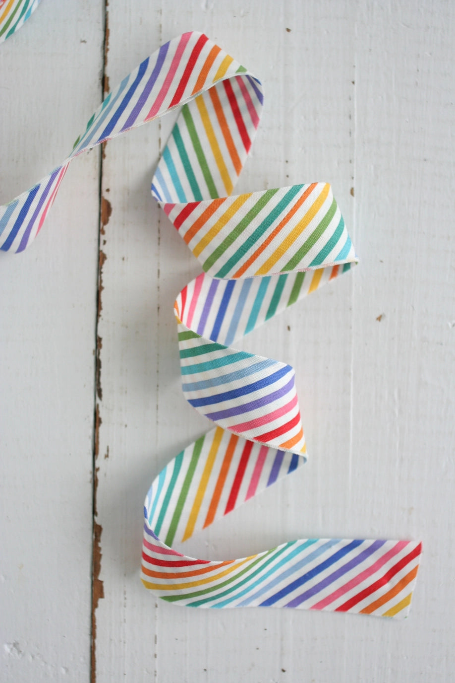 Bessie Pearl 2.5" Bias Quilt Binding - Rainbow Stripe