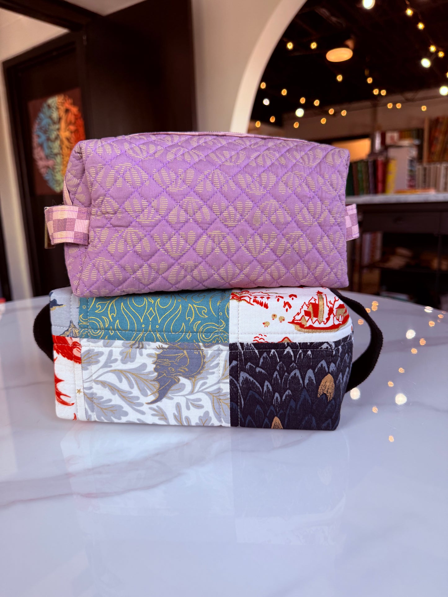 Holland Pouch Class - Includes Prequilted Panel, June 28 from 9 am - 1 pm