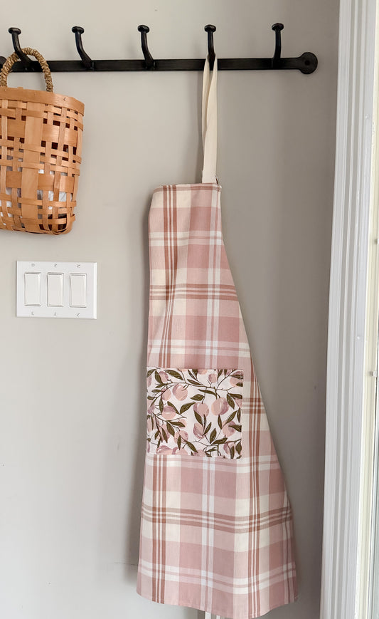 Reversible Apron Workshop - Saturday, April 25 from 1 pm - 4 pm