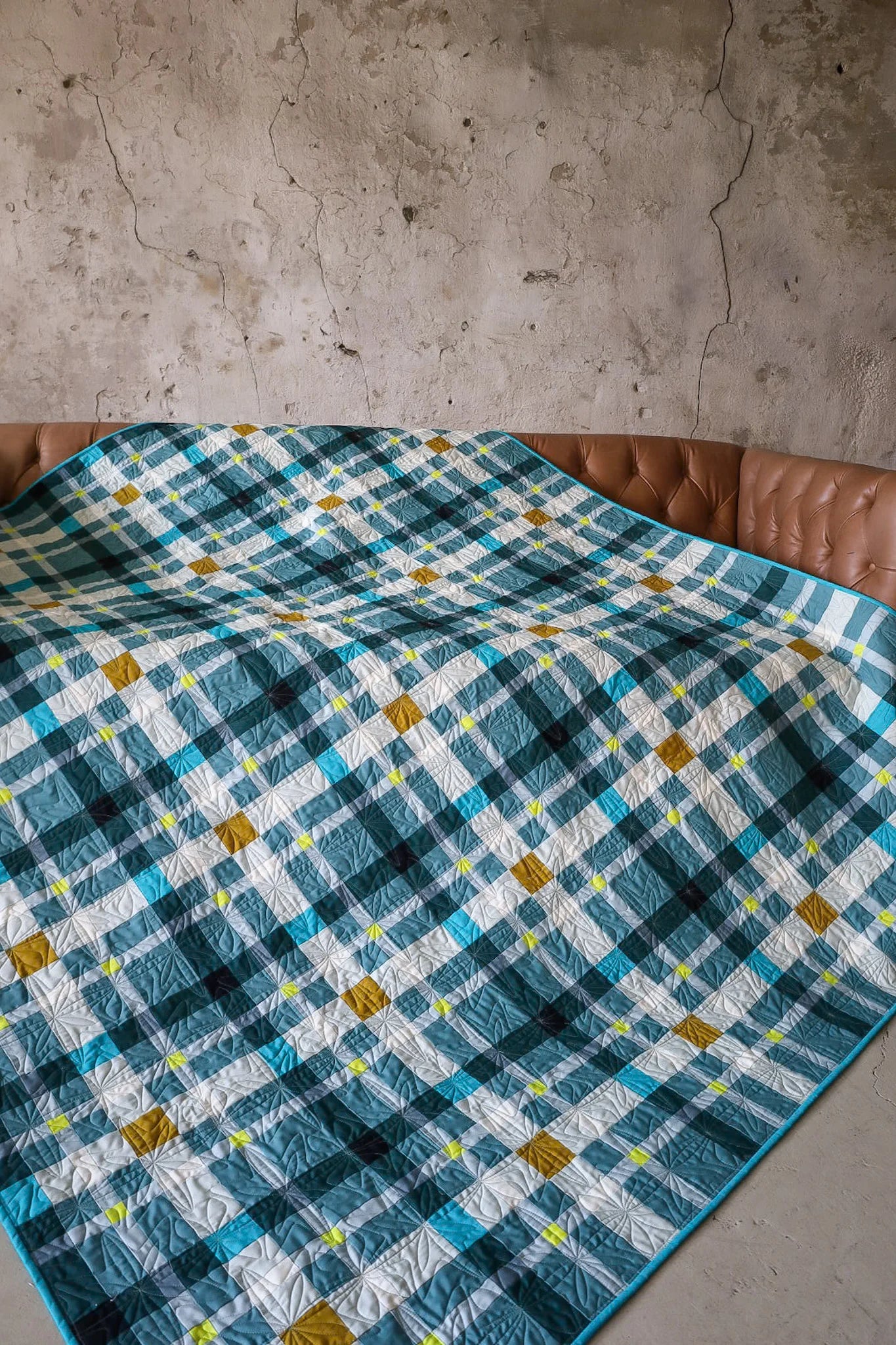 Petite Plaid Wintergreen Version Throw Quilt Kit